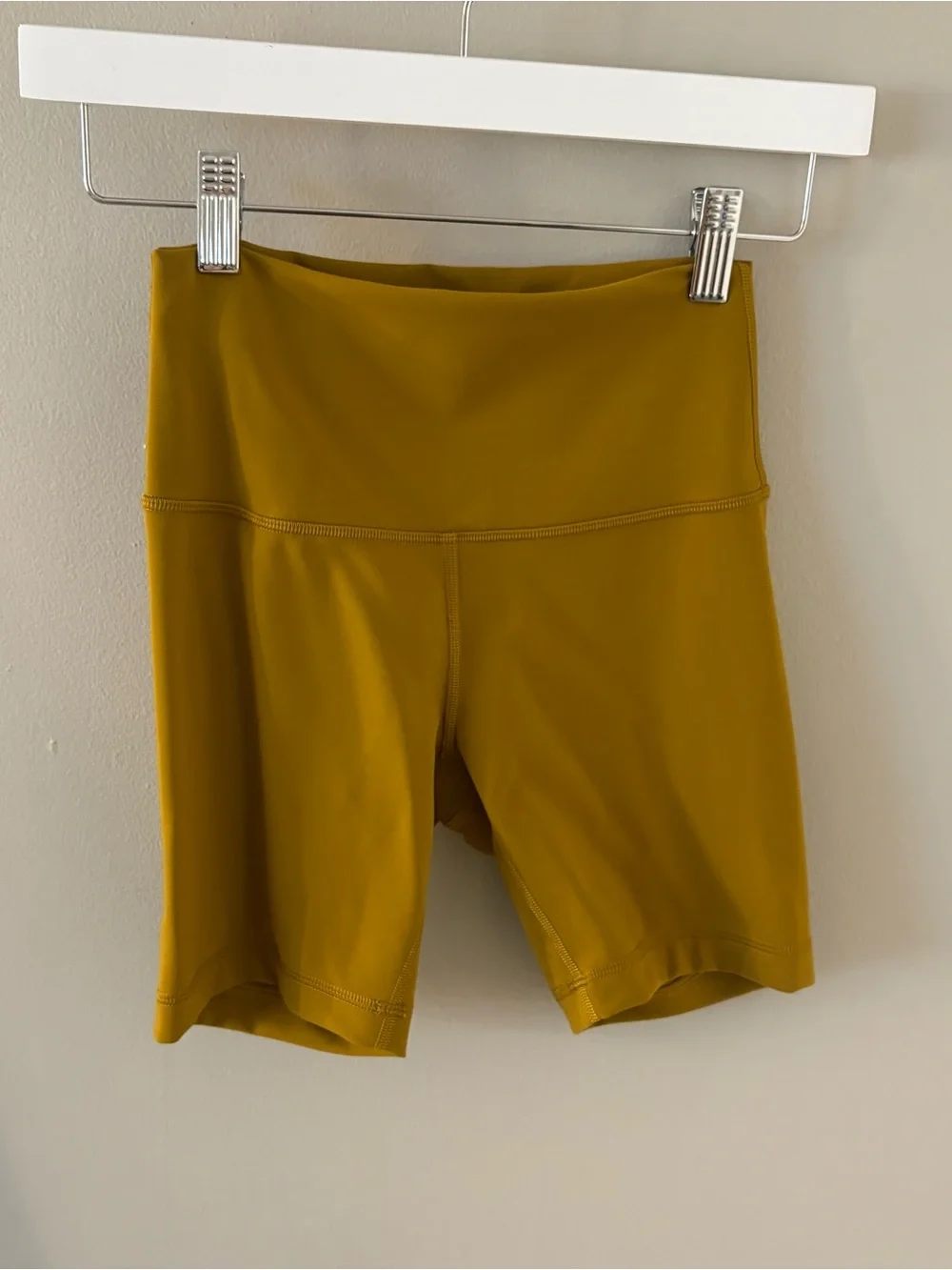 Lululemon Wunder Train High-Rise 6
